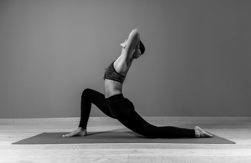 8-yoga-poses-everyone-should-be-doing-news-artificial